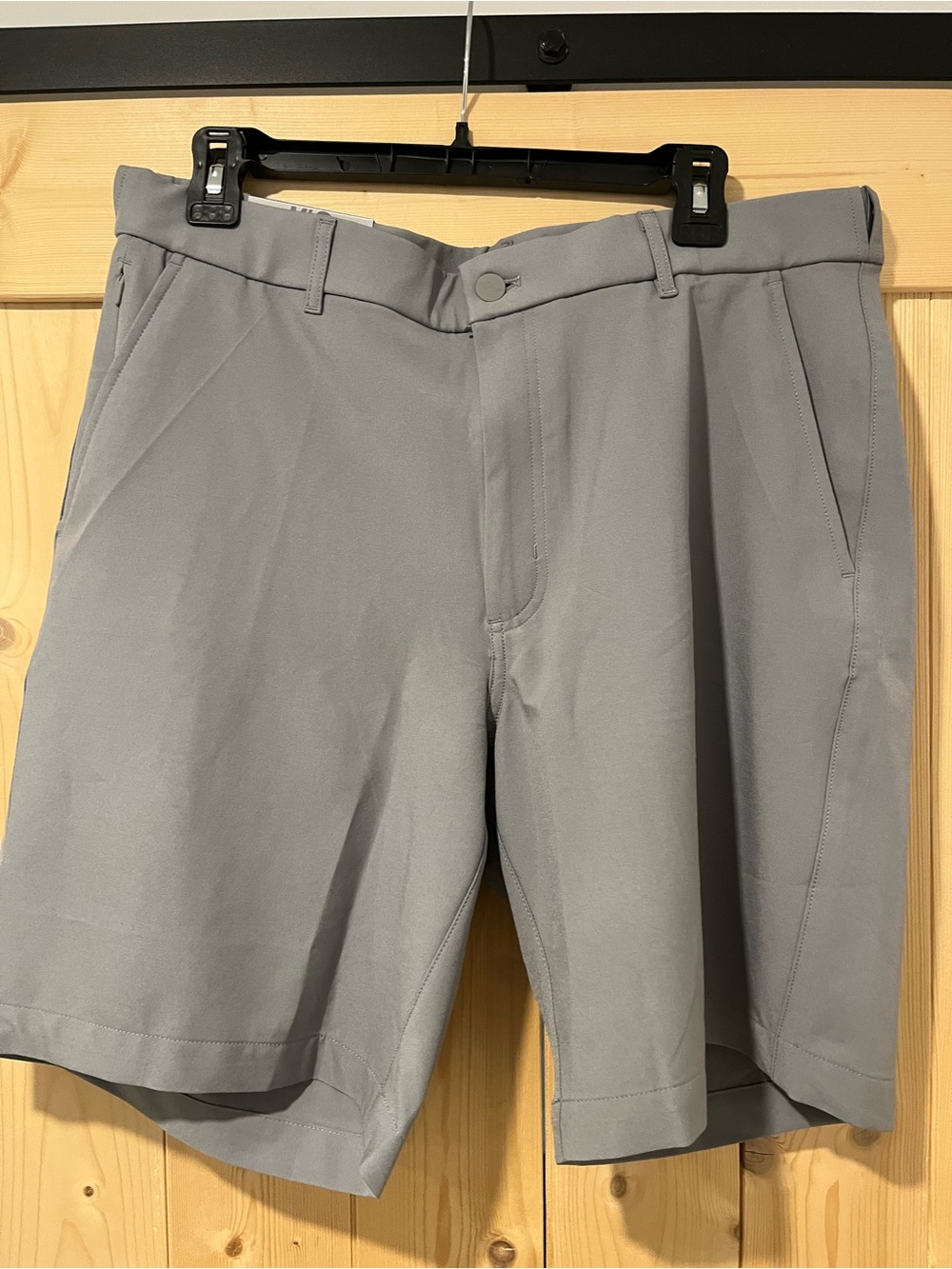Greg Norman Collection Performance Stretch Moisture Wicking Flex Waistband Gray